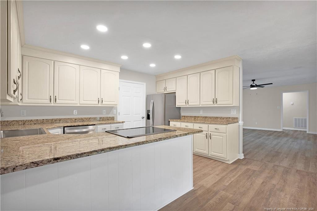 305 E Third Street Property Photo 14