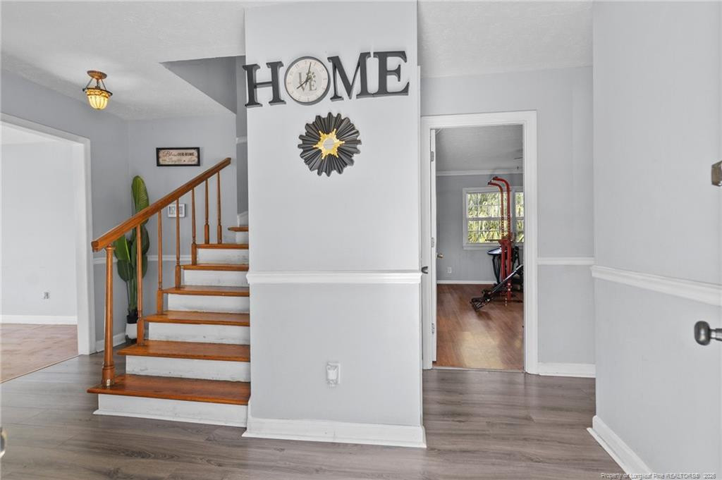 306 W 33rd Street W Property Photo 9