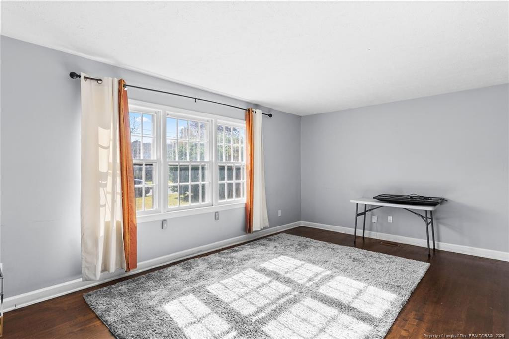 306 W 33rd Street W Property Photo 10