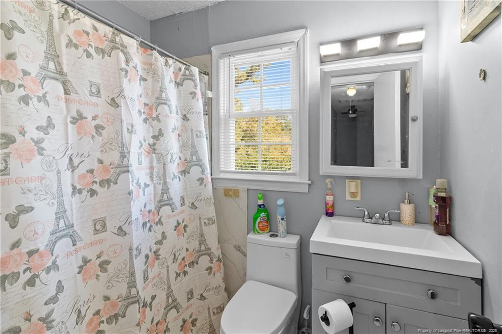 306 W 33rd Street W Property Photo 30