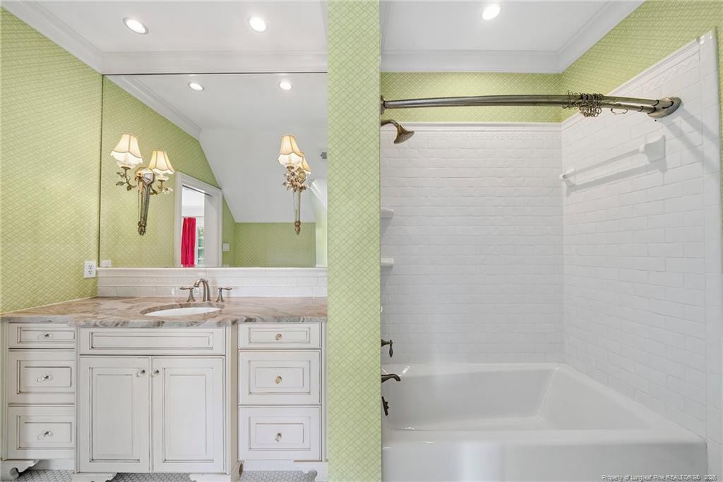 1181 Middle Road Property Photo 28