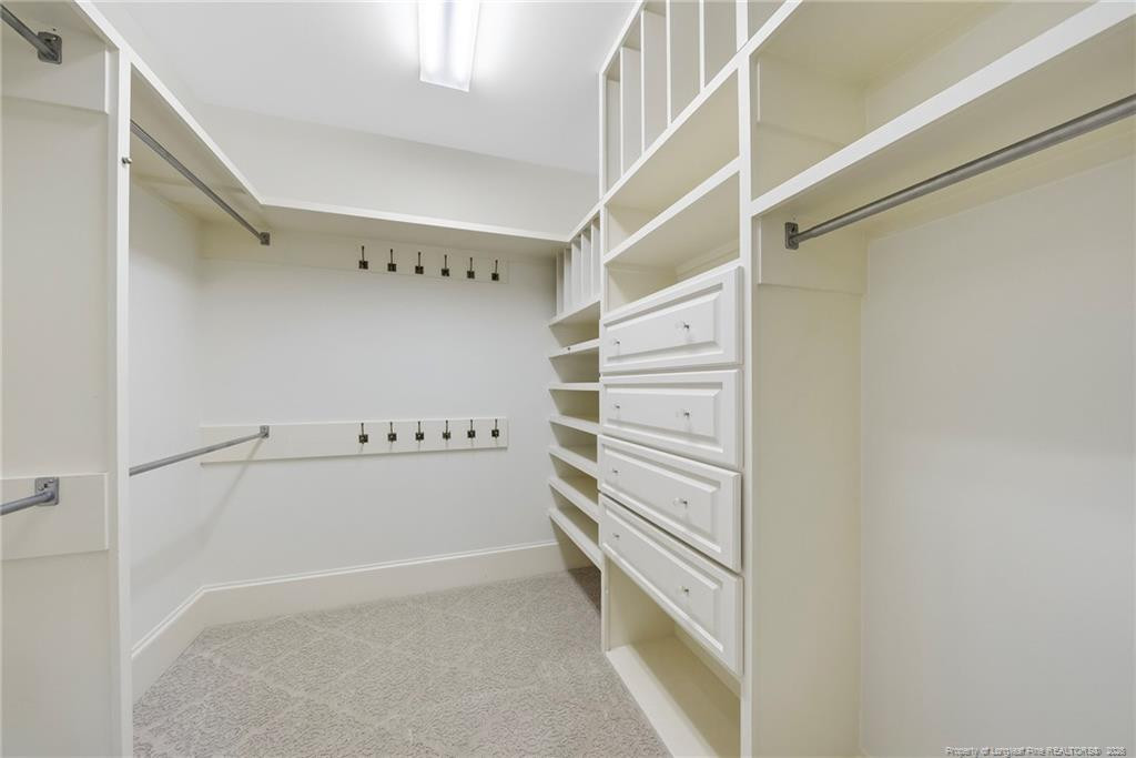 1181 Middle Road Property Photo 32