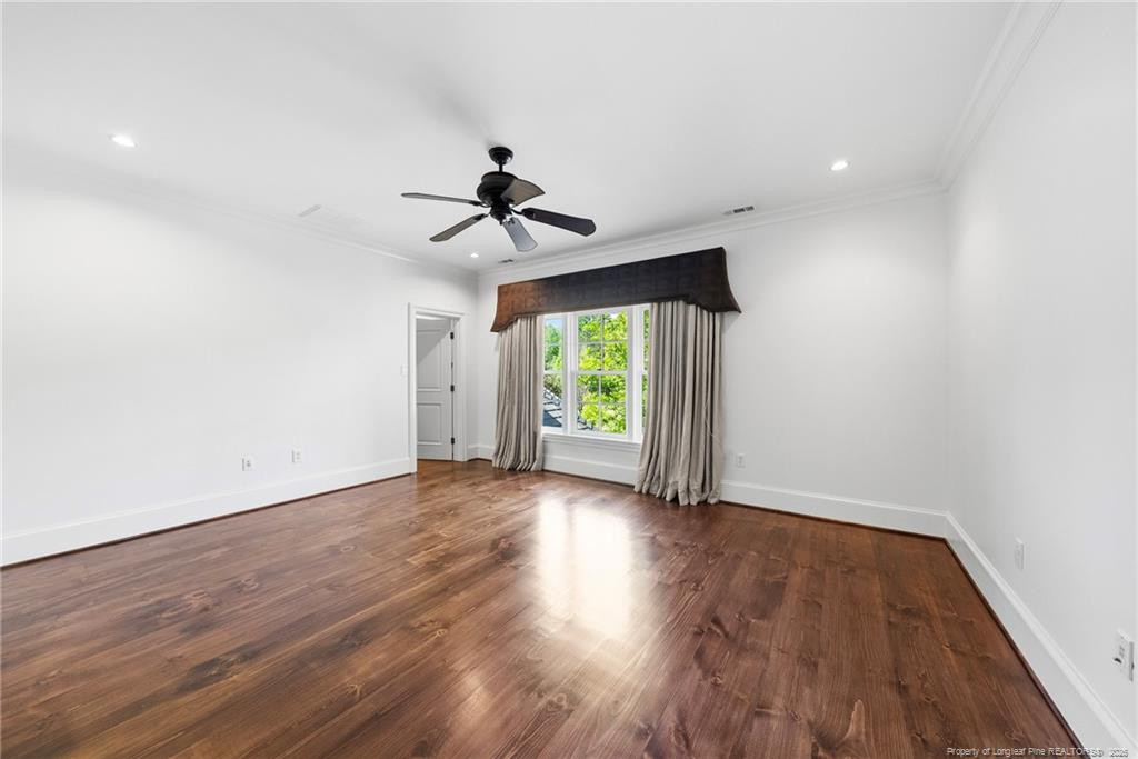 1181 Middle Road Property Photo 36