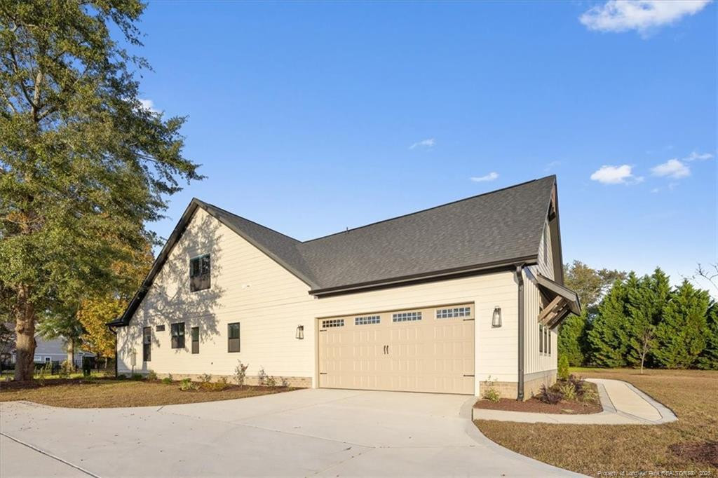 3729 Riverhill Drive Property Photo 2