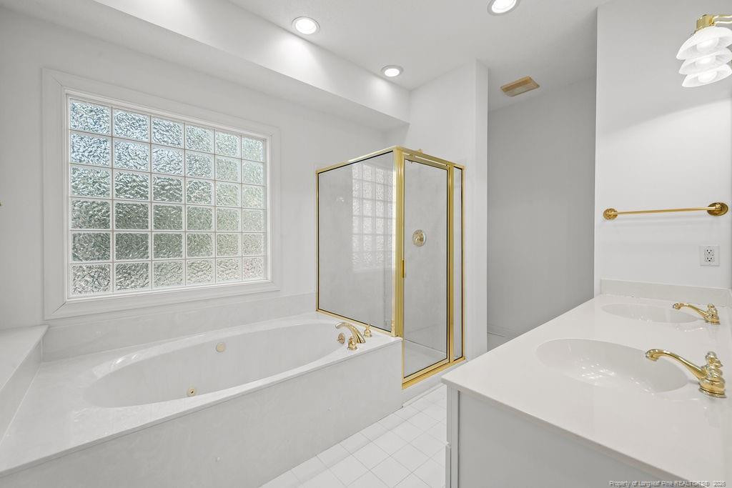 30 Oakmont Circle 1 Property Photo 21