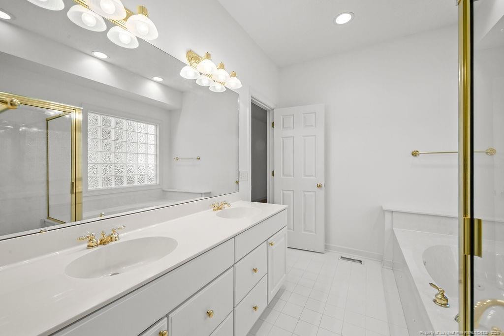30 Oakmont Circle 1 Property Photo 22
