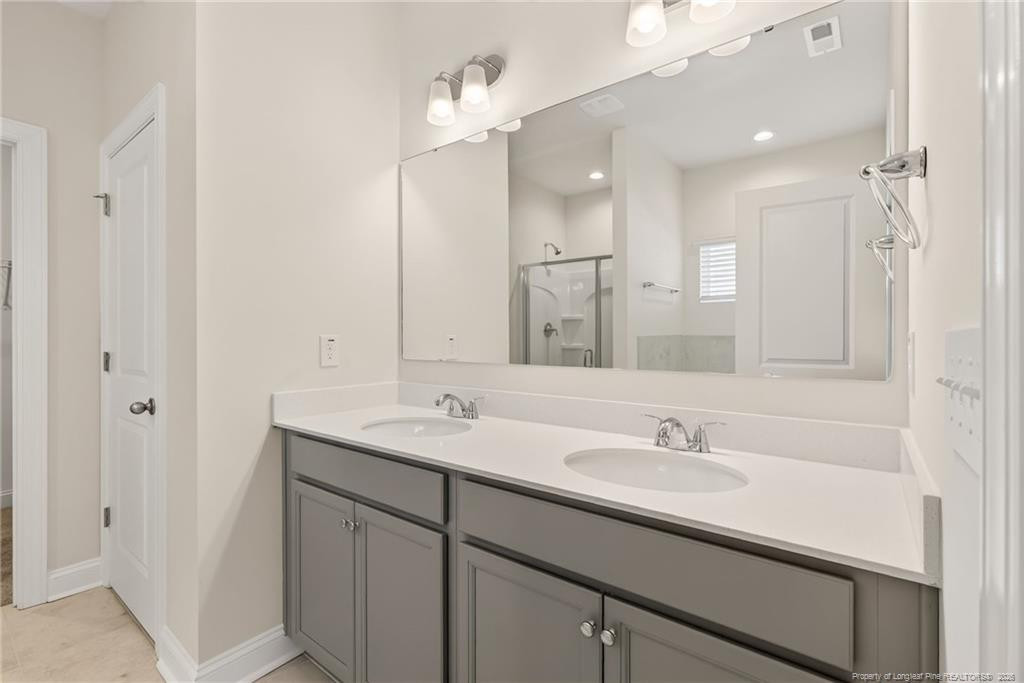 105 Darmouth Drive Property Photo 17