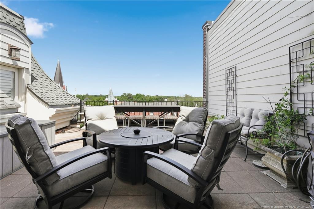 325 Hay Street 403 Property Photo 40