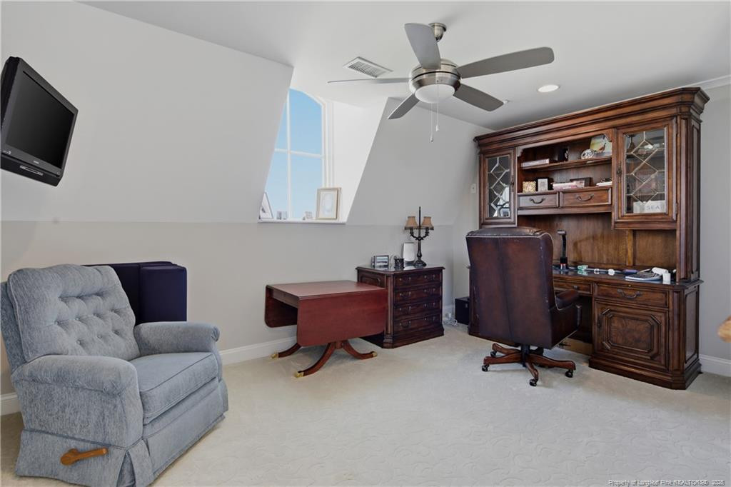 325 Hay Street 403 Property Photo 44