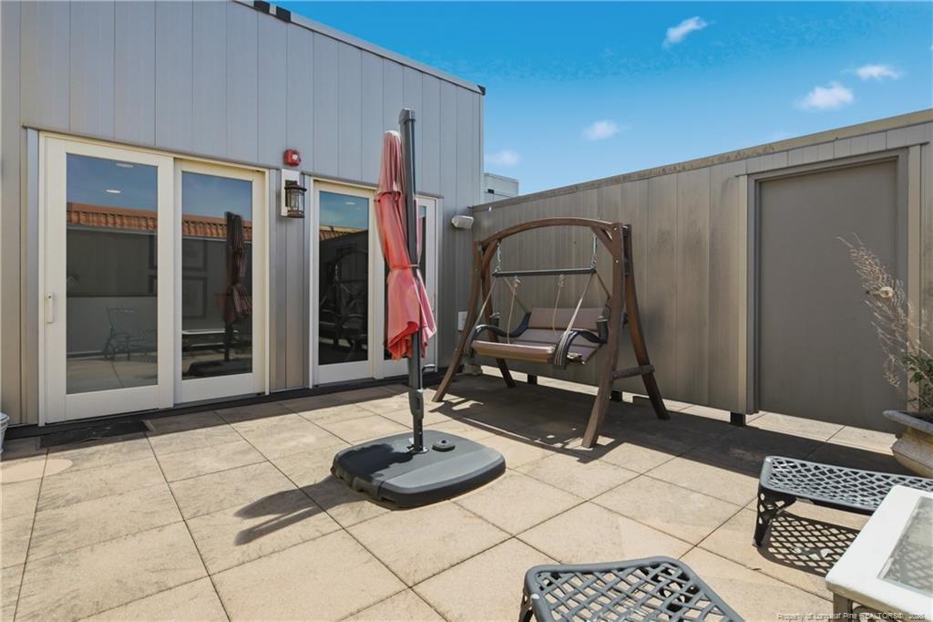 325 Hay Street 403 Property Photo 45
