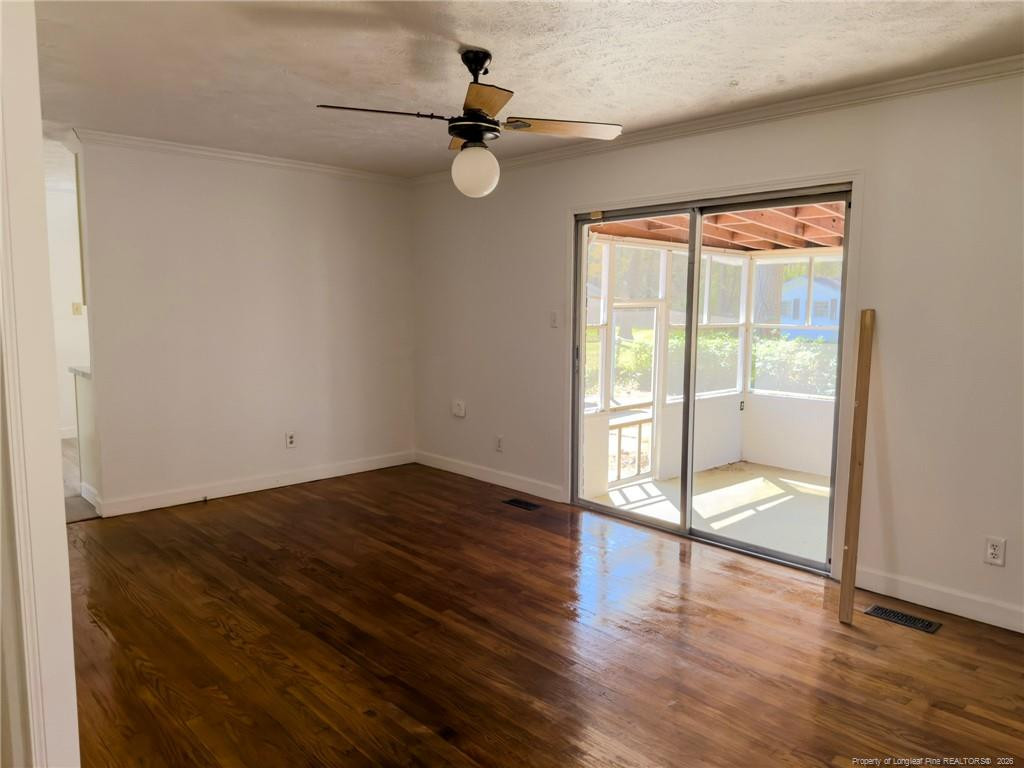 598 Forest Road Property Photo 8