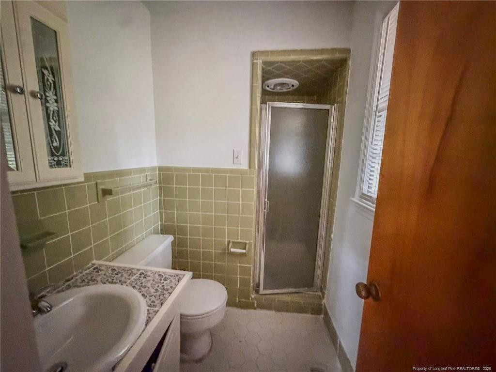 598 Forest Road Property Photo 14