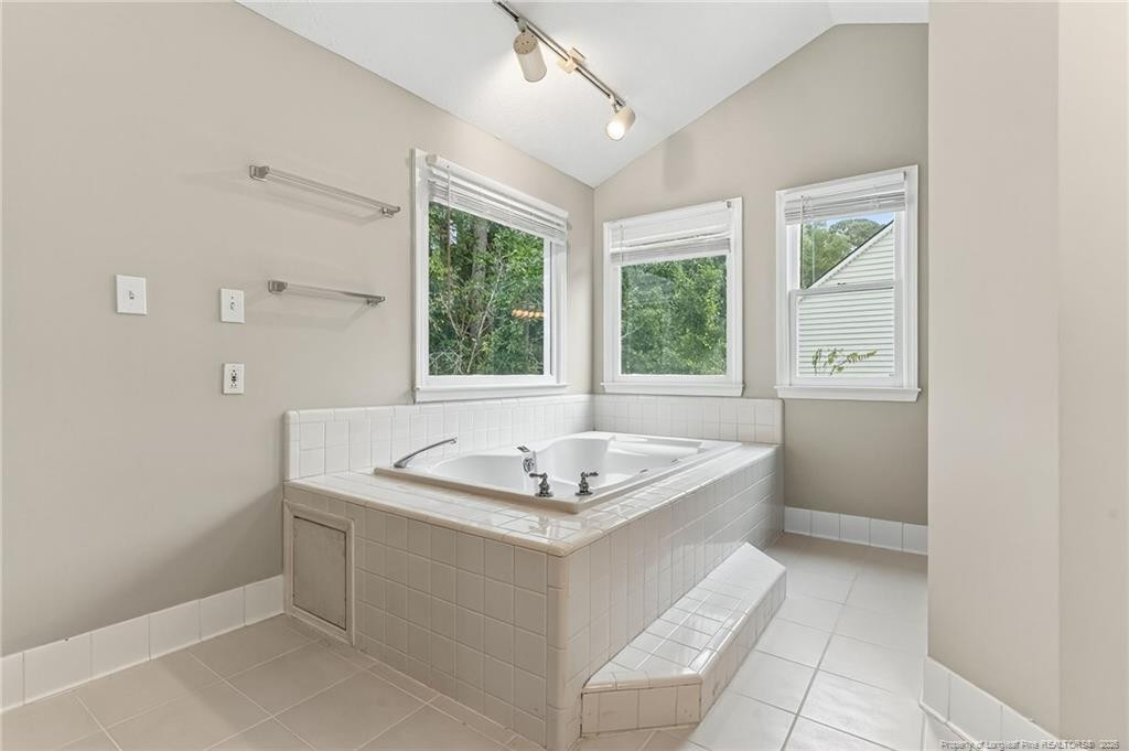 2944 Delaware Drive Property Photo 30