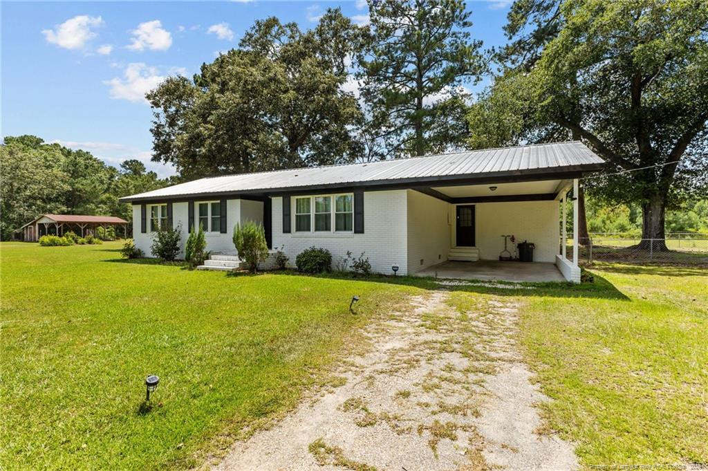 2395 Nc Hwy 210 Highway W Property Photo 4