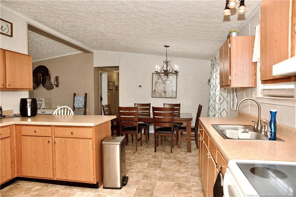 1071 Watts Road Property Photo 8