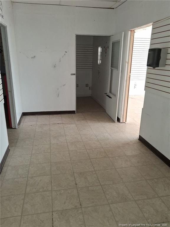6107 Yadkin Road B Property Photo 8
