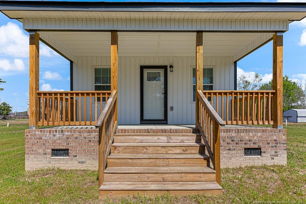 1075 Pine Street B Property Photo 1