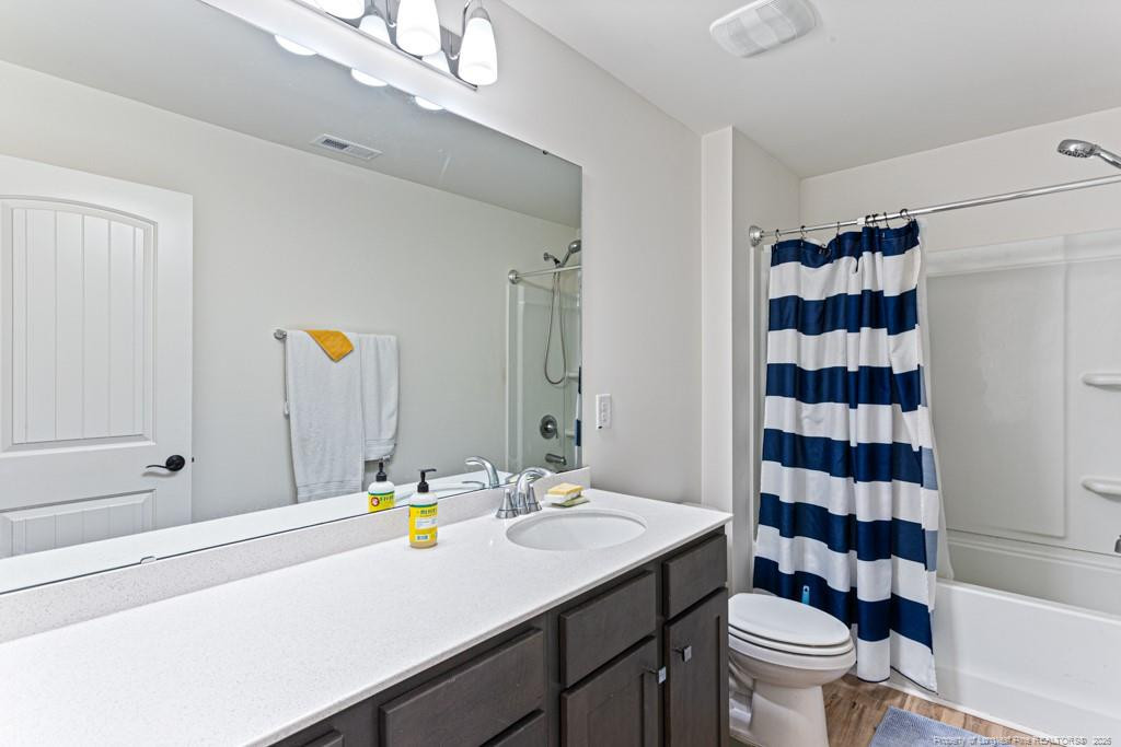 405 Thorny Branch Drive Property Photo 10