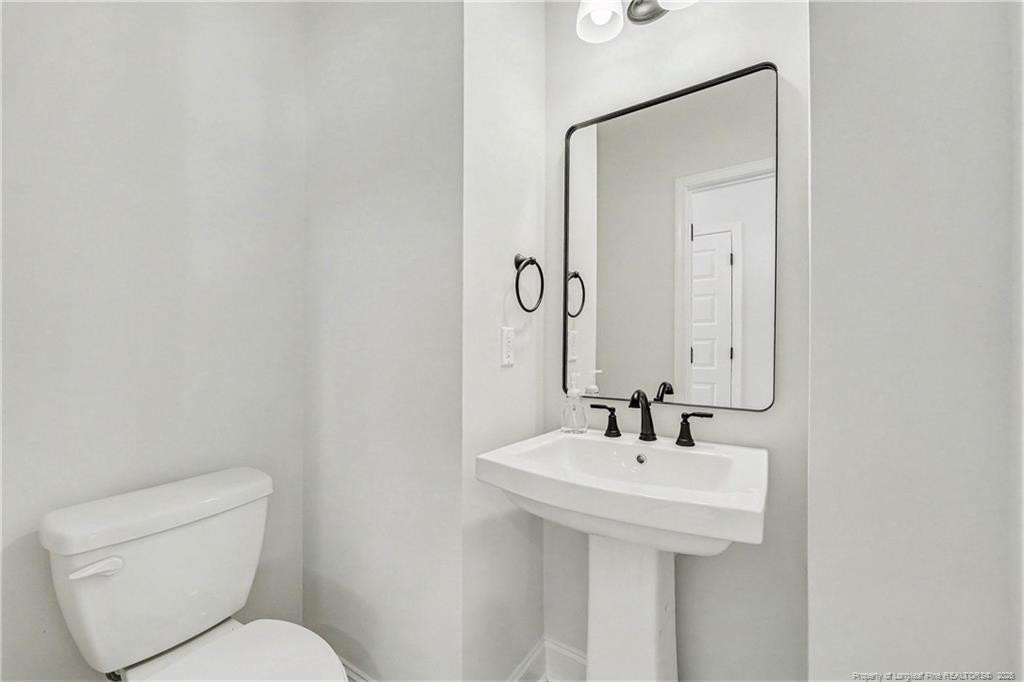 19 Evelene Way Property Photo 9
