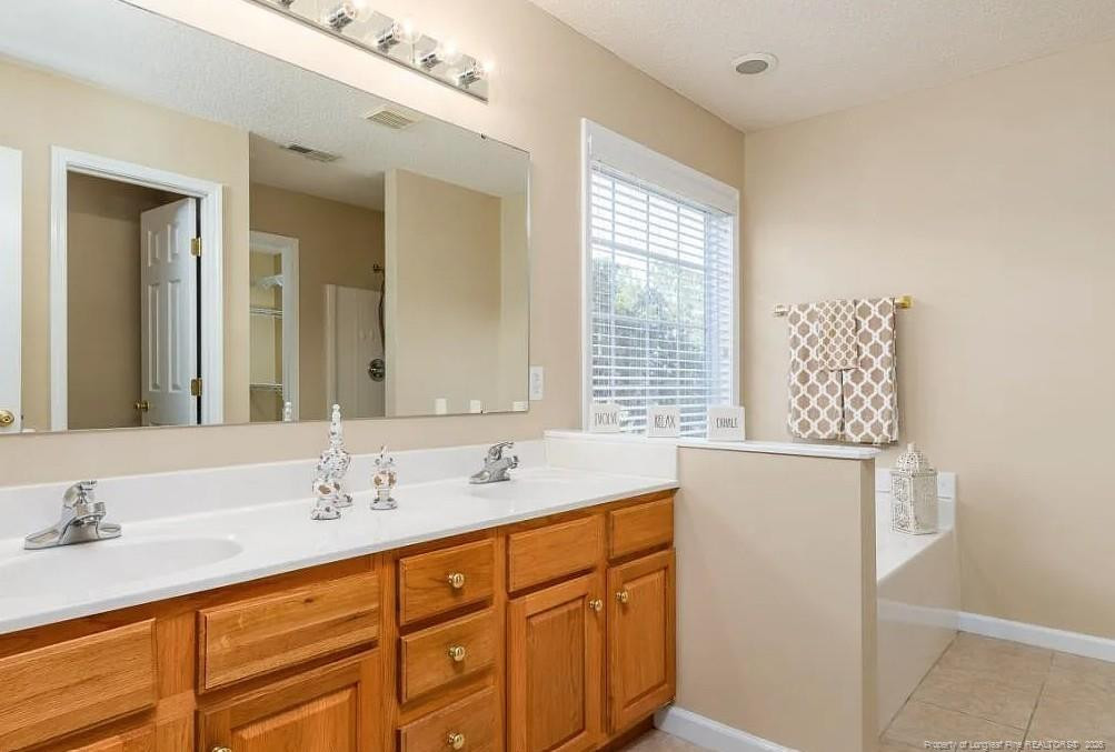 52 Forest Mountain Courts Property Photo 11
