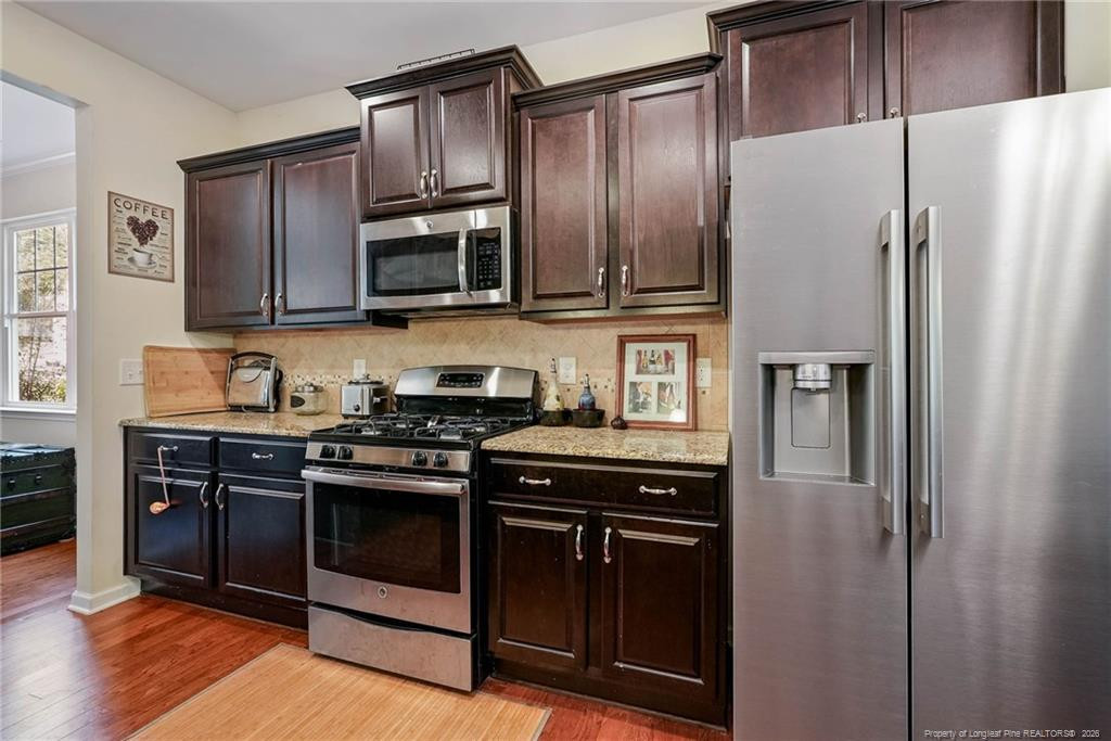 2029 Longmont Drive Property Photo 11