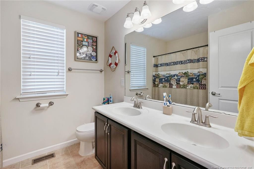 2029 Longmont Drive Property Photo 27