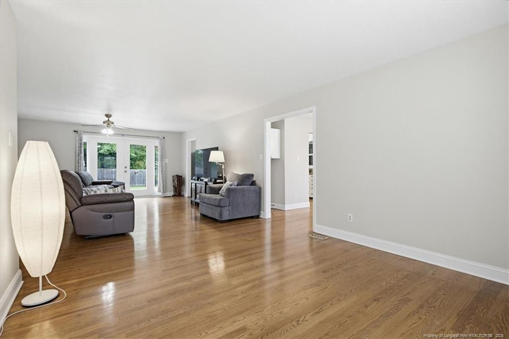 1529 Paisley Avenue Property Photo 10