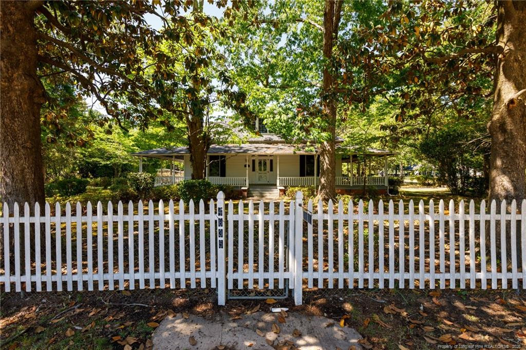 4835 Main Street Property Photo 1