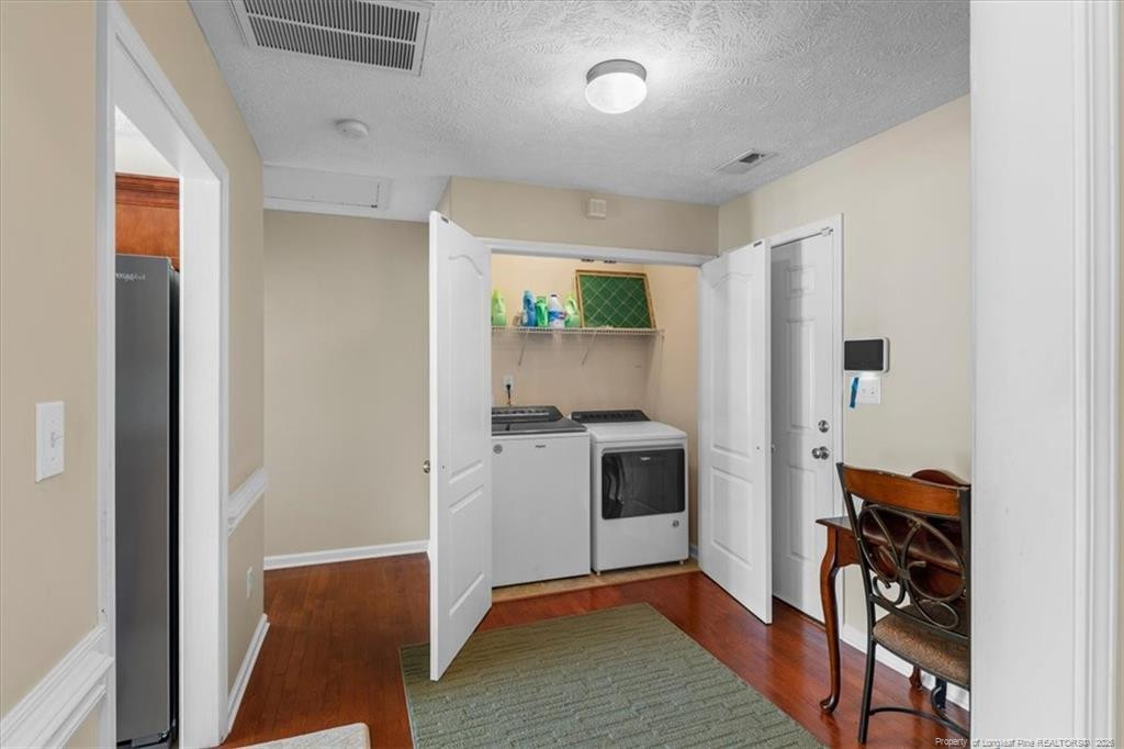3010 Totley Drive Property Photo 9