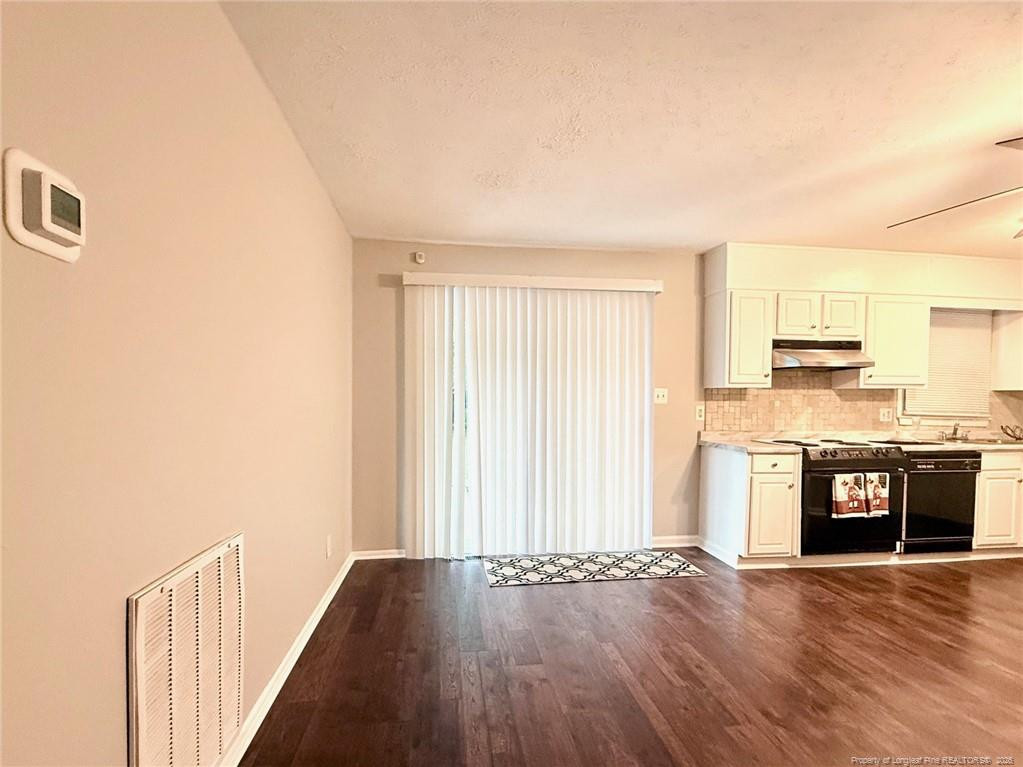 7300 Hyannis Drive Property Photo 5