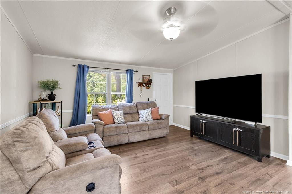 93 Castle Wood Property Photo 4