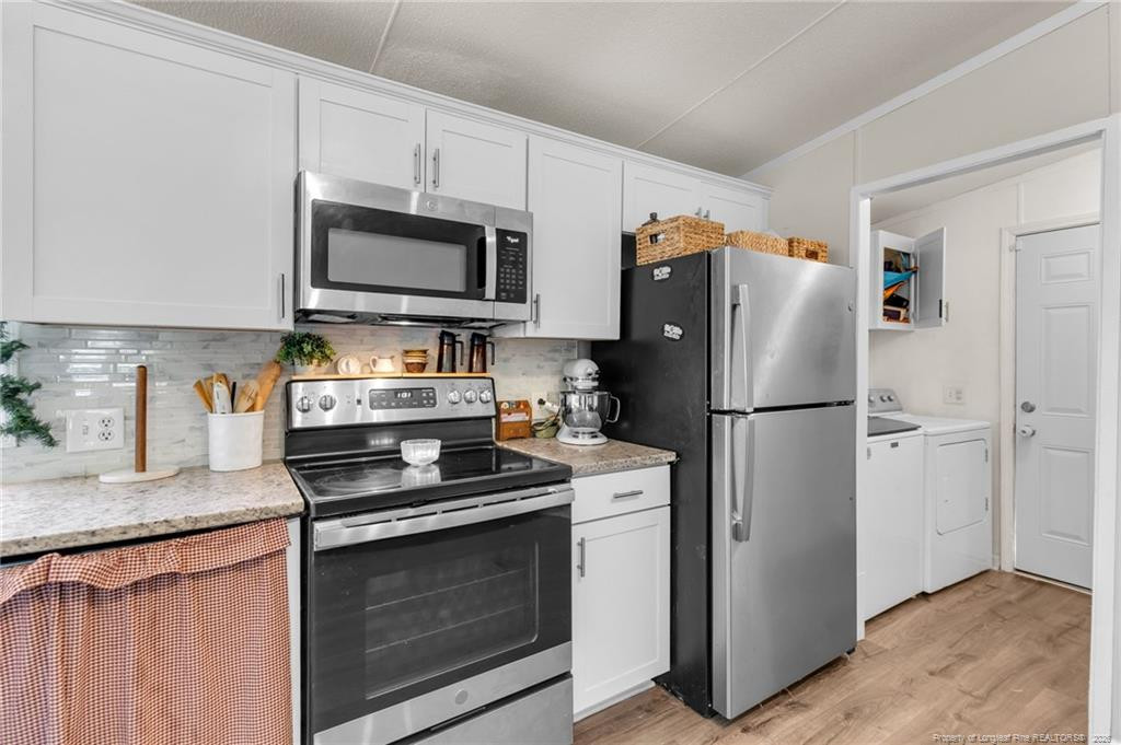 93 Castle Wood Property Photo 8