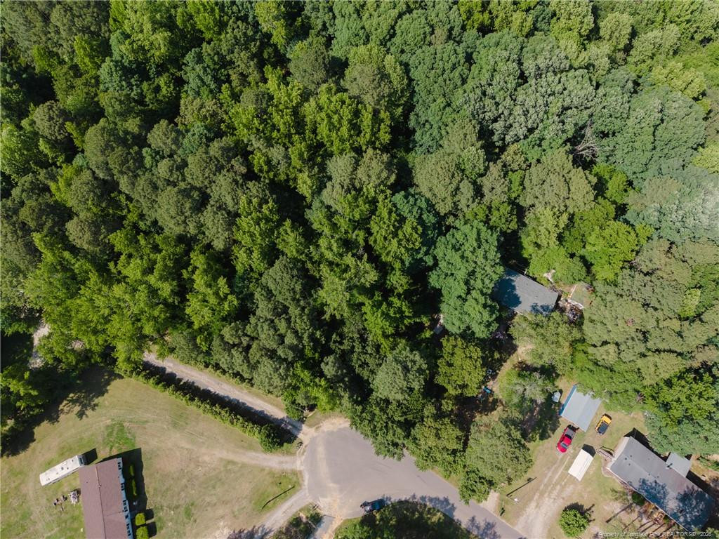 8201 Oakcliff Lane Property Photo 3