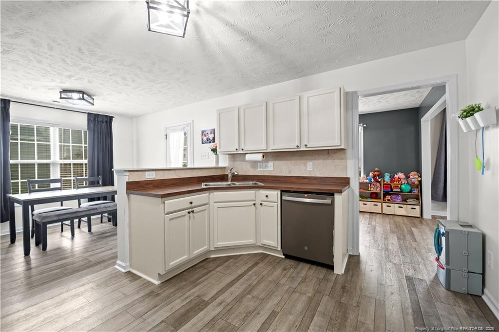 4949 Yorkchester Drive Property Photo 14