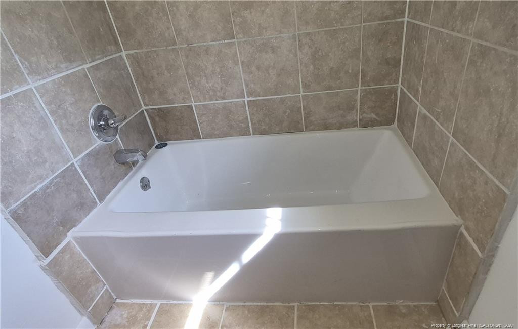 909 Rochester Drive Property Photo 14