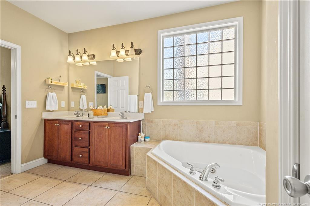 128 Lamplighter Way Way Property Photo 18