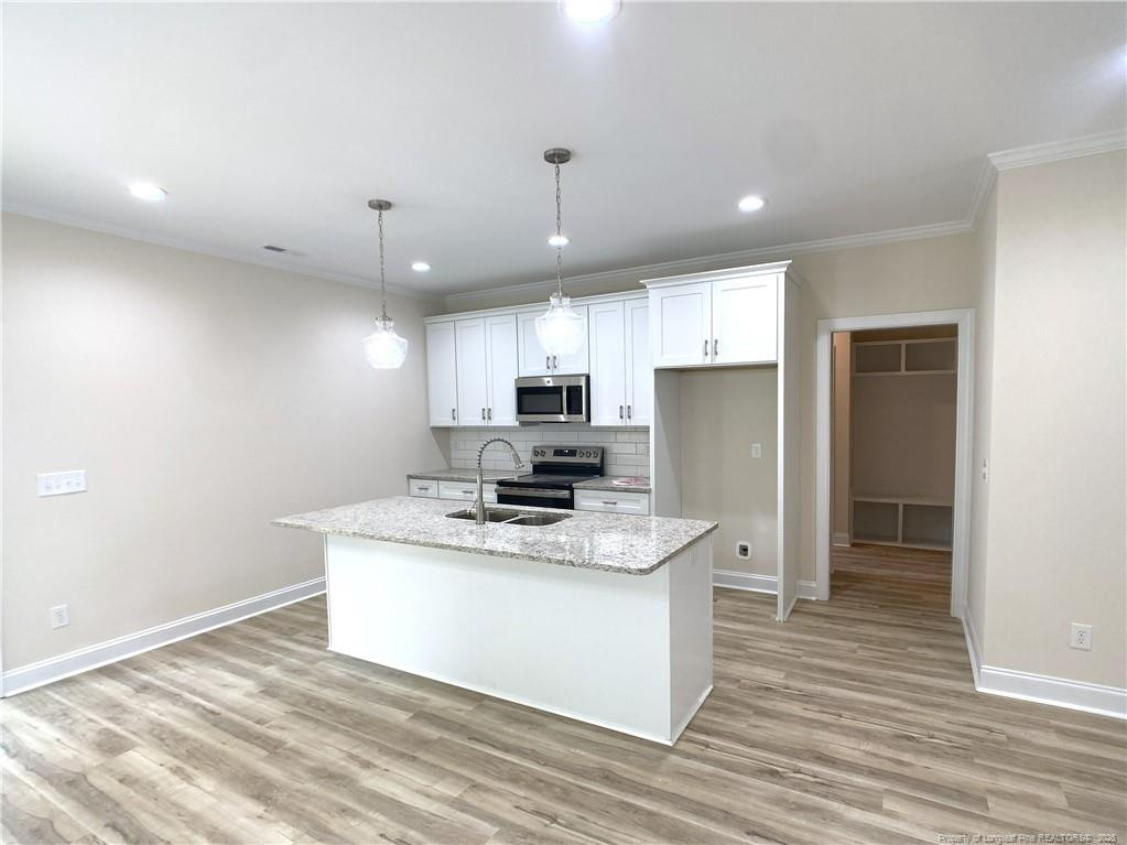 2421 Colgate Drive Property Photo 4
