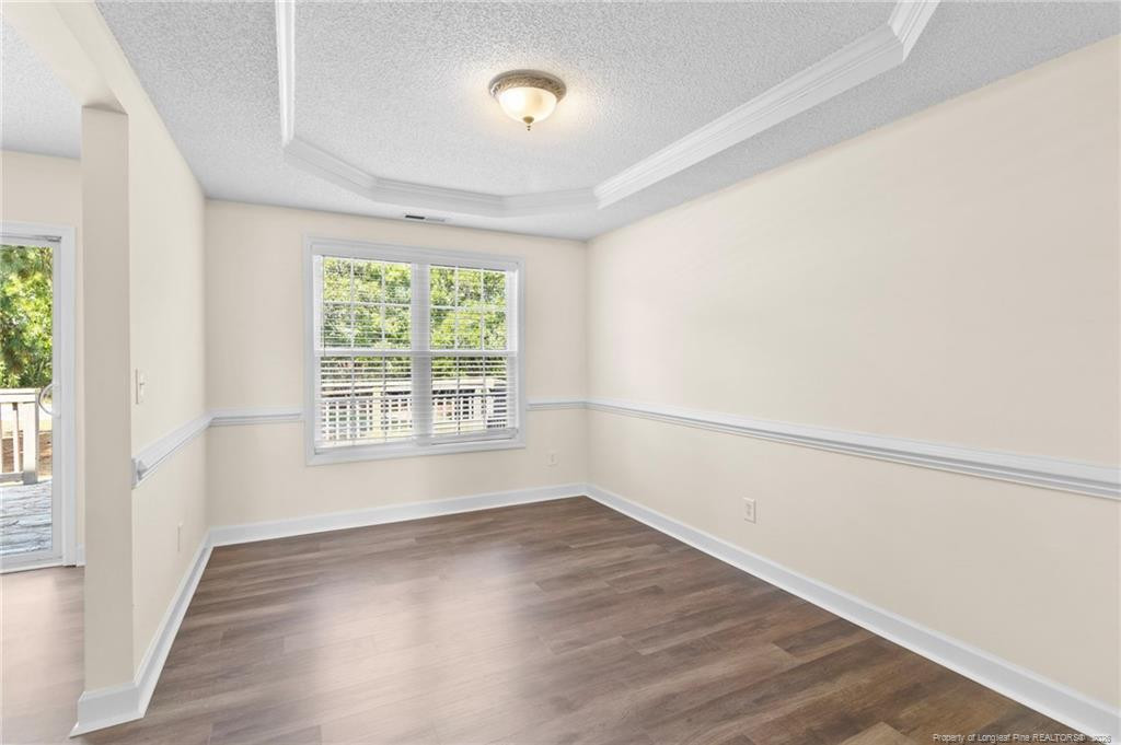 98 White Oak Circle Property Photo 14