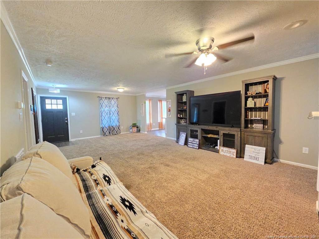 550 Thomas Drive Property Photo 11