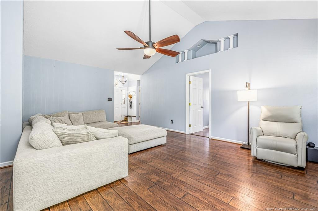 7736 Redwood Avenue Property Photo 4