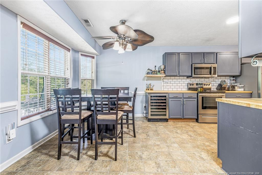 7736 Redwood Avenue Property Photo 8