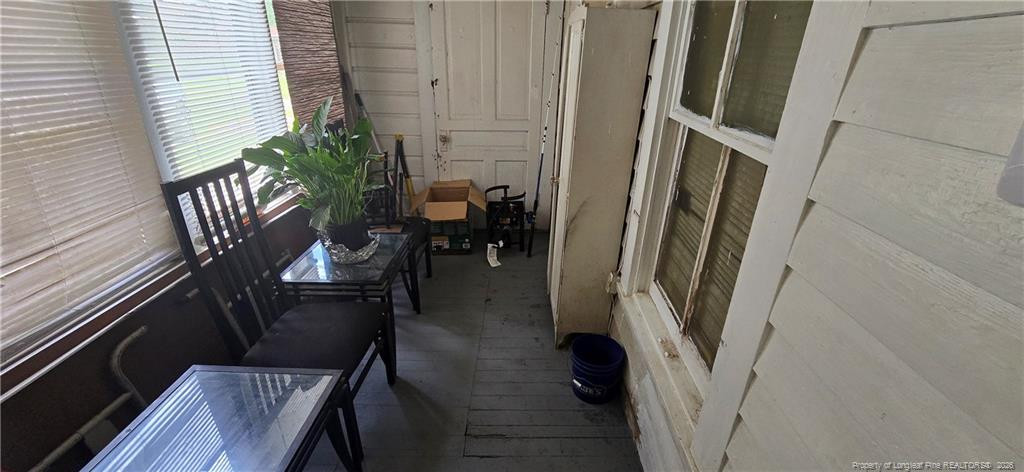 203 E Jackson Street Property Photo 25