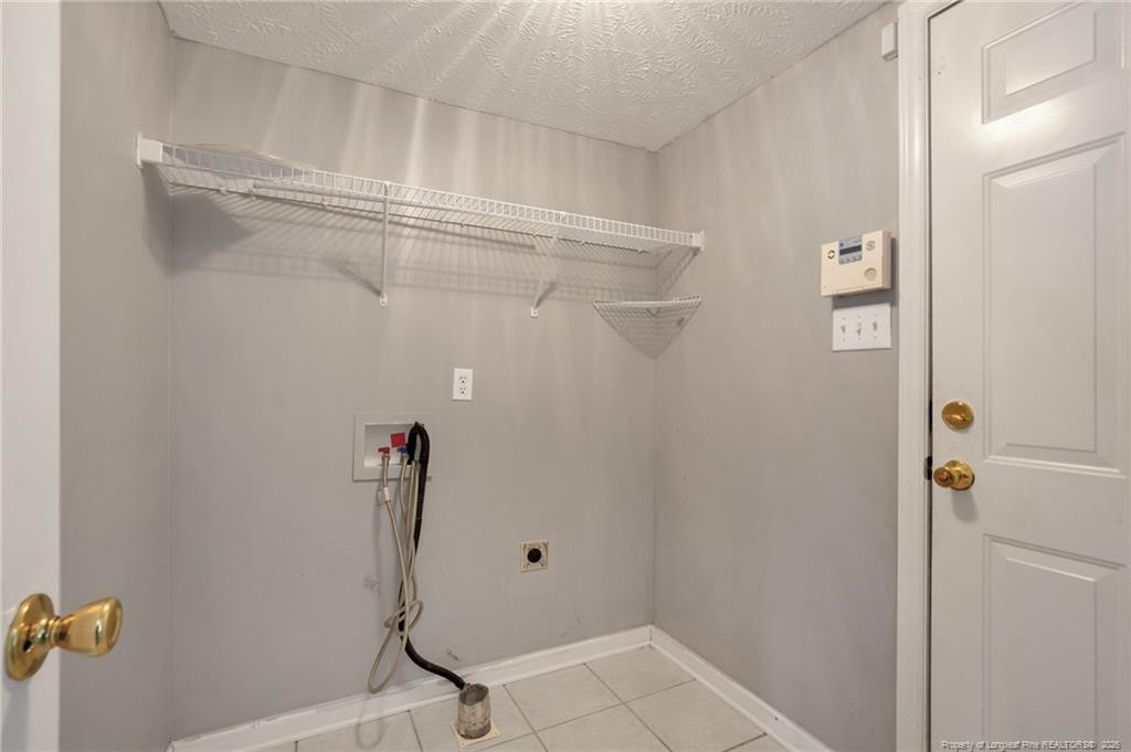 1406 Averton Court Property Photo 21