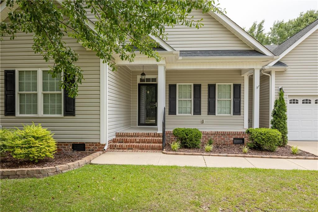 294 Pinecroft Drive Property Photo 2