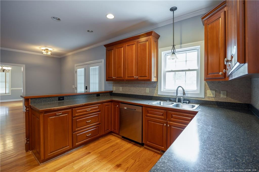 294 Pinecroft Drive Property Photo 12