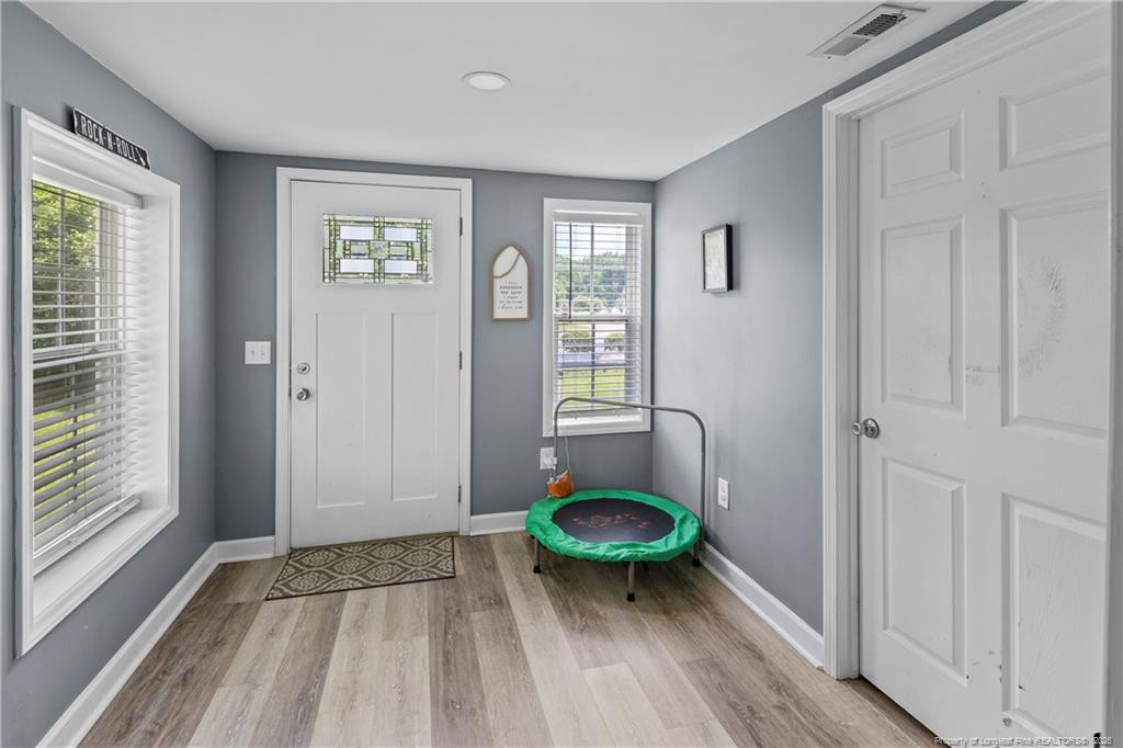 400 Anne Street Property Photo 17