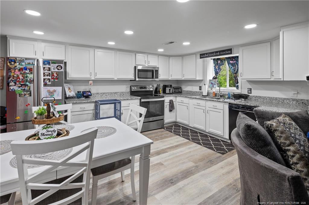 400 Anne Street Property Photo 19