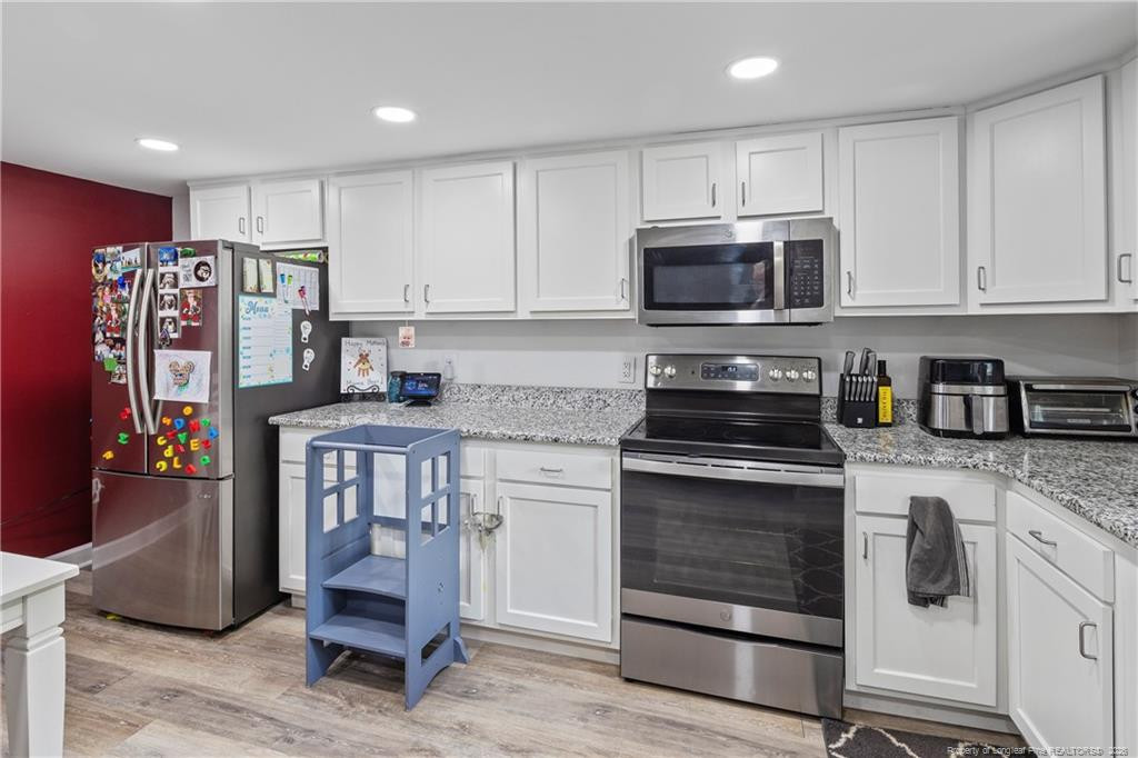 400 Anne Street Property Photo 22