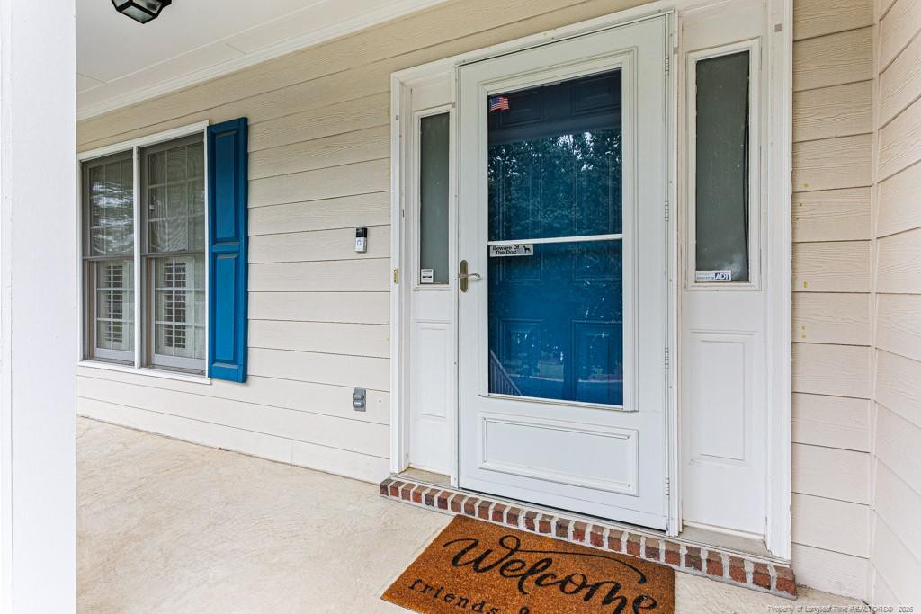 817 Larkspur Drive Property Photo 3