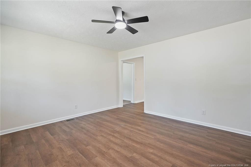 941 Louise Circle Property Photo 4